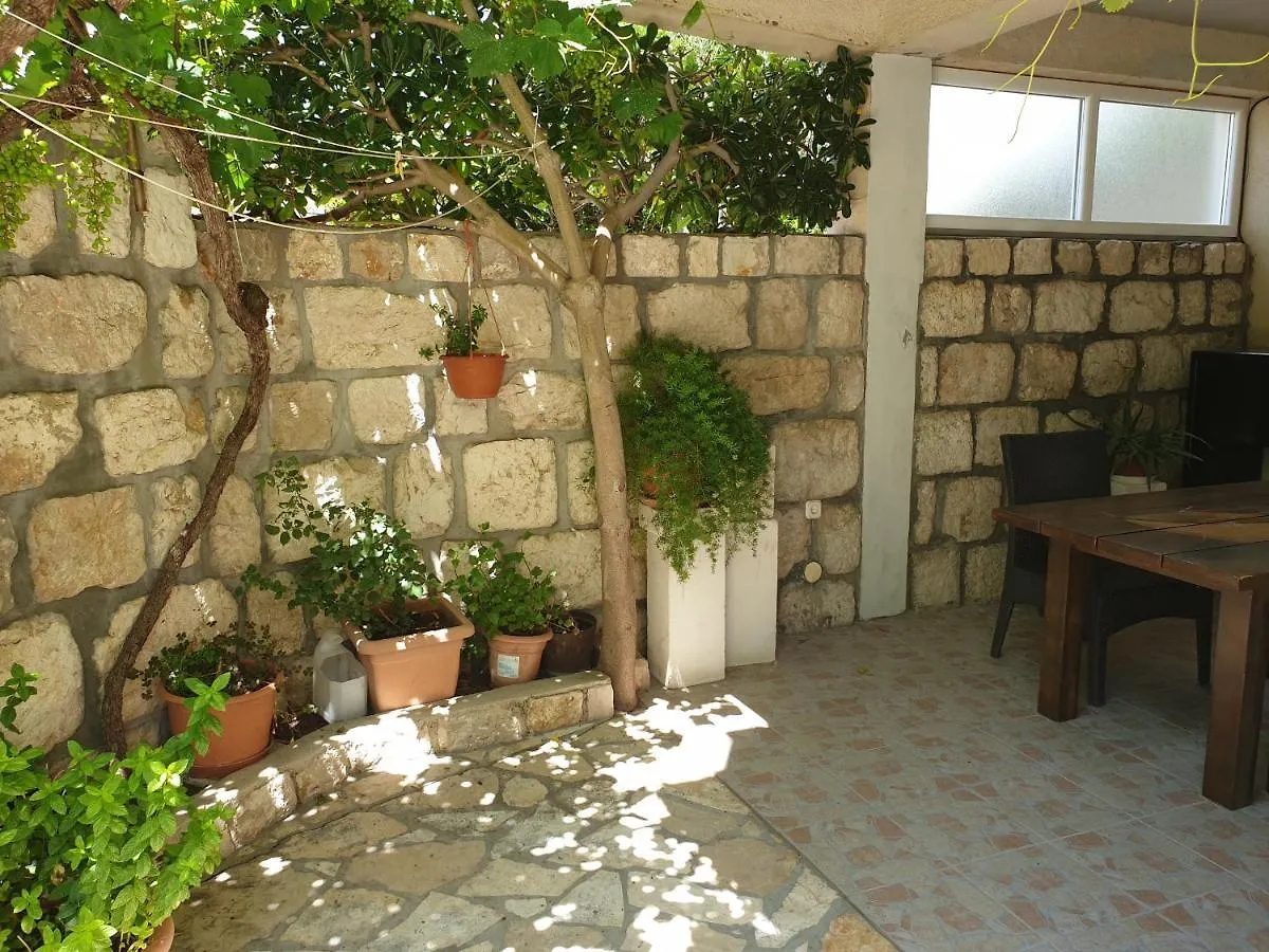 Apartments Jadranka Pag Town