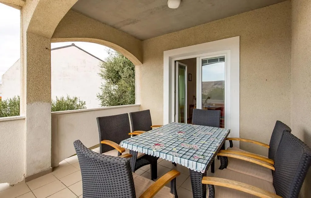 Apartments Jadranka Pag Town