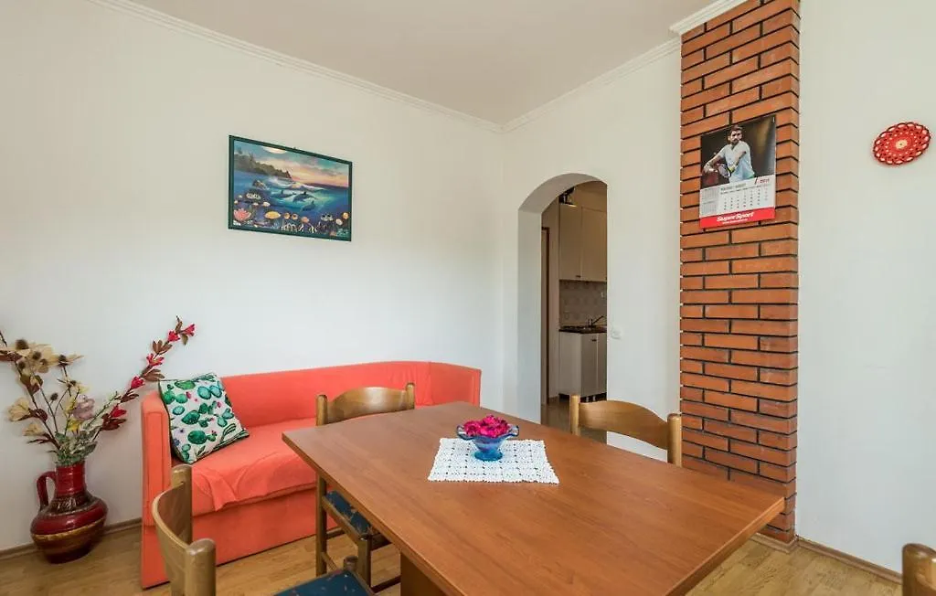 Apartments Jadranka Pag Town