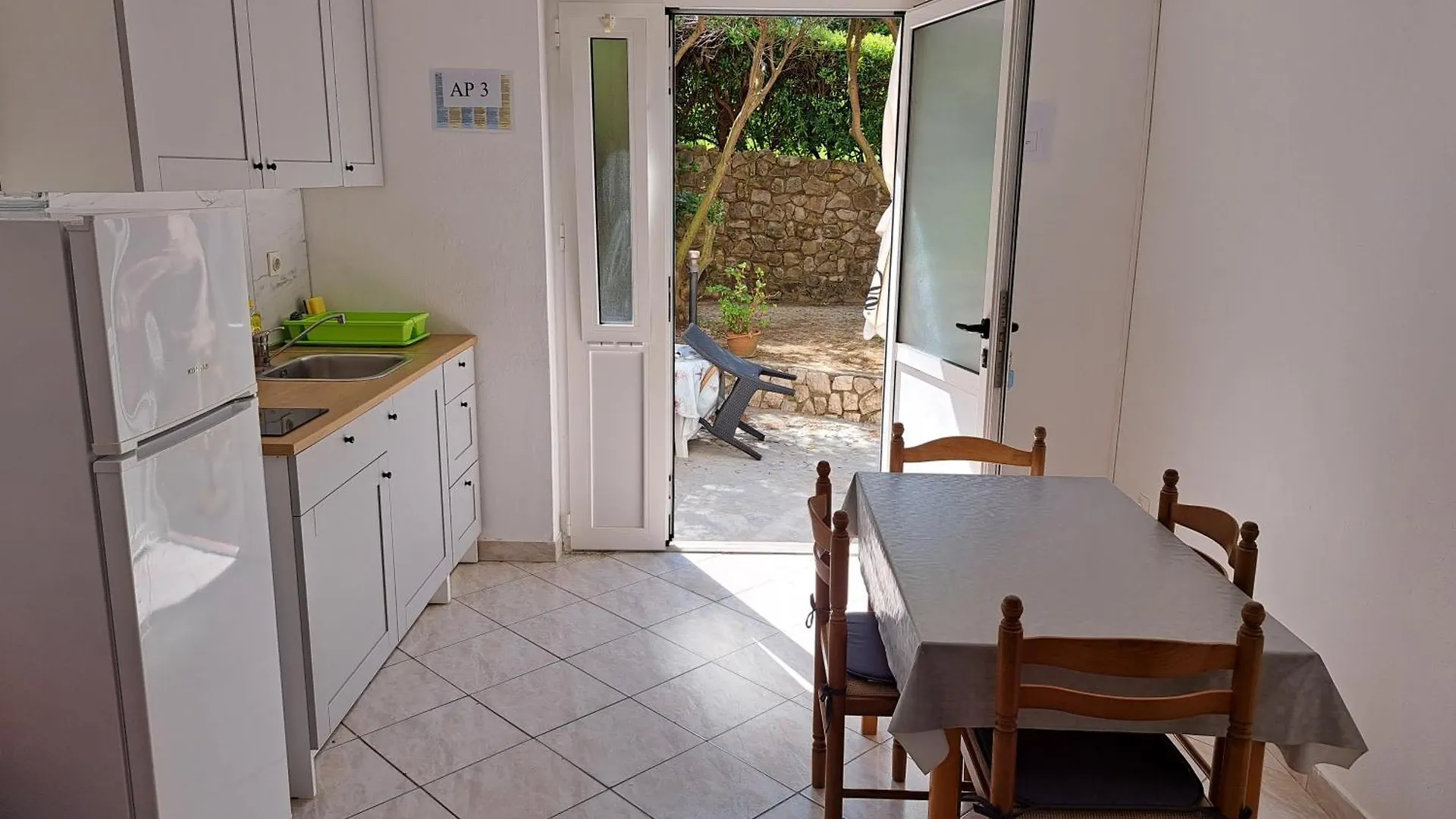 Apartments Jadranka Pag Town 0*,