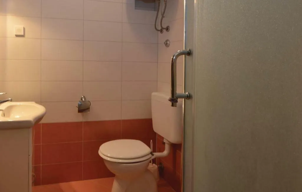 Apartments Jadranka Pag Town