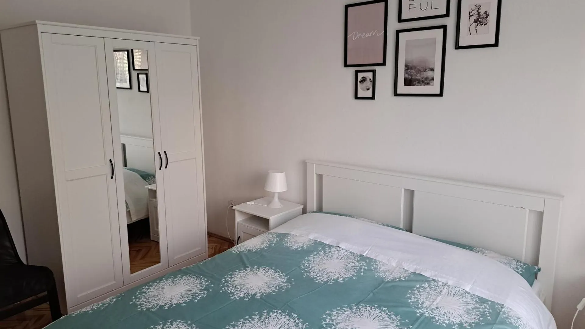 Apartments Jadranka Pag Town Croatia